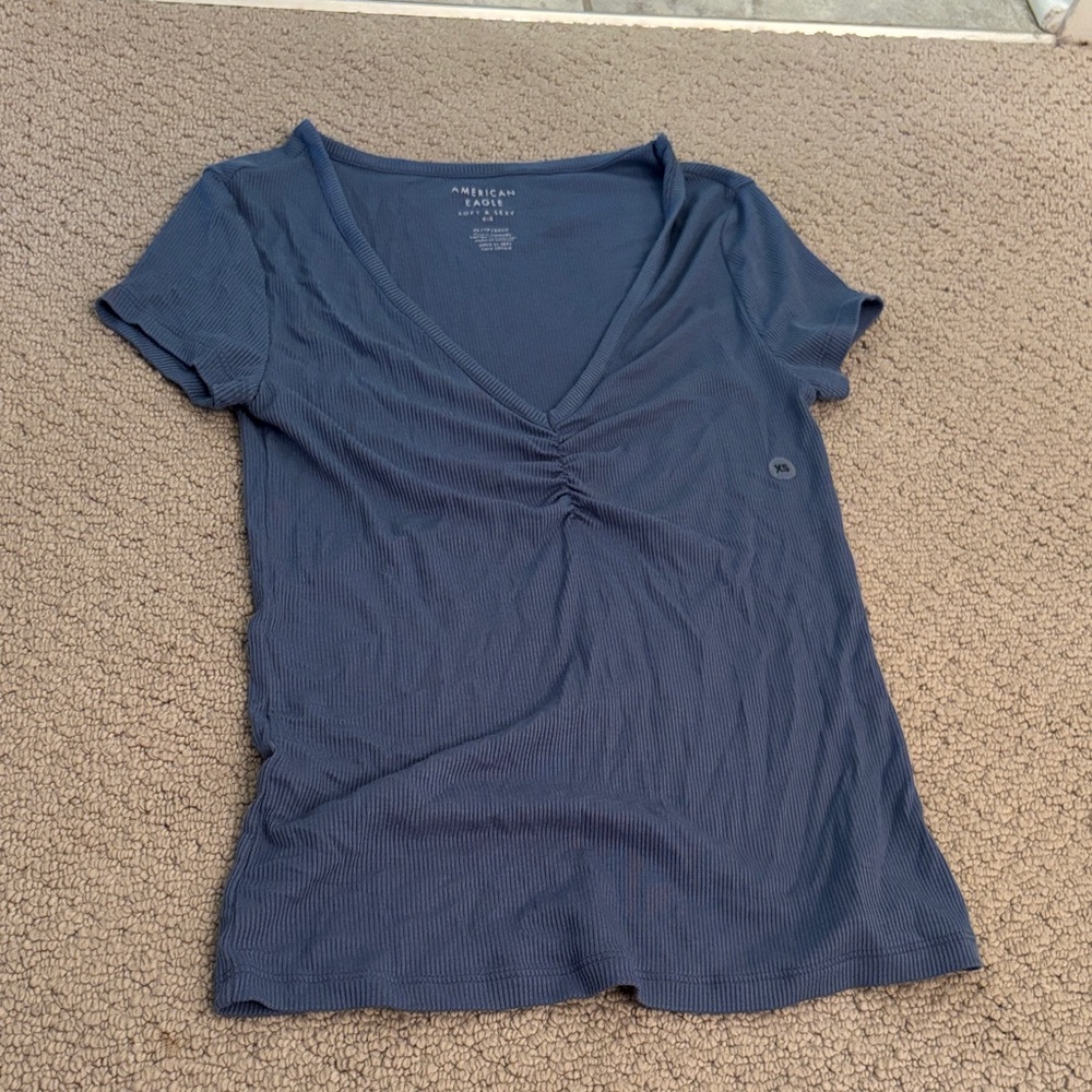 American Eagle Outfitters Navy Short Sleeve Tee